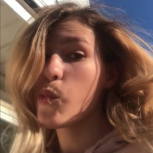 Meet your Posher, Ciara